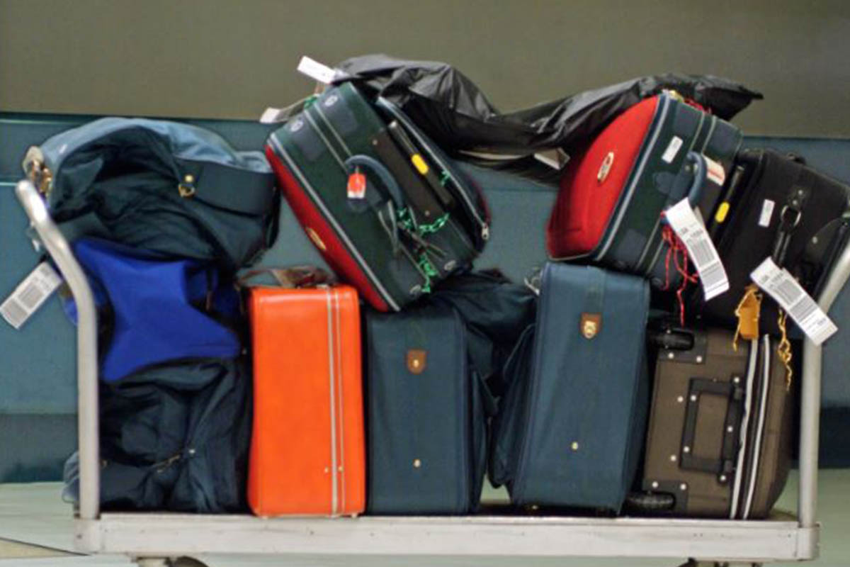 چمدان ها در فرودگاه