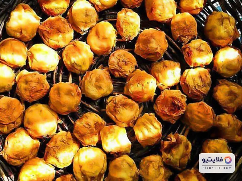 جوزقندی از معروف ‌ترین سوغاتی‌های اصفهان