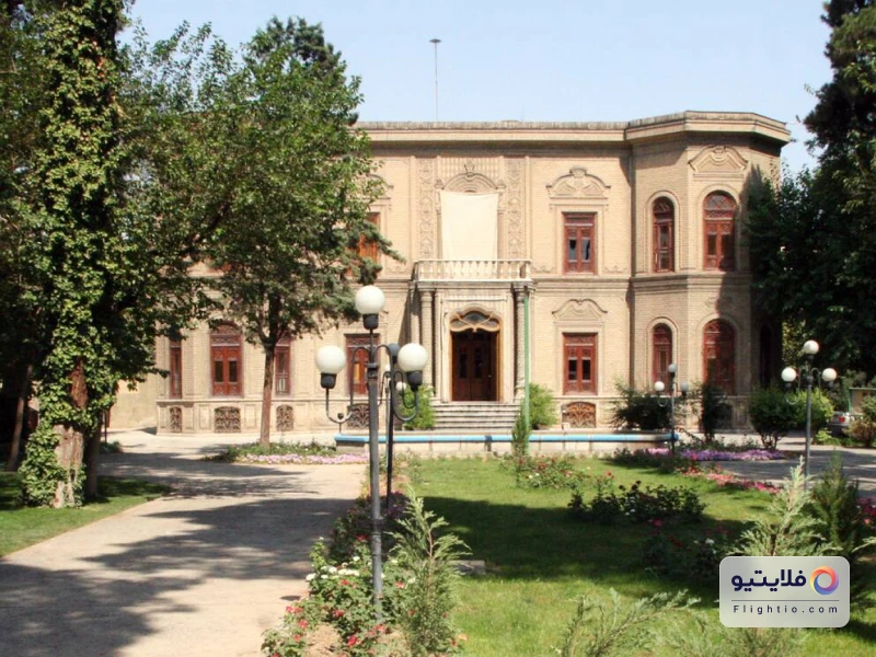 موزه آبگینه و سفالینه تهران