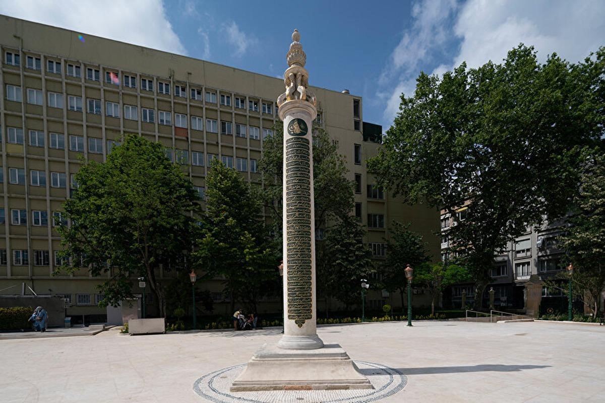 میدان نیشانتاشی (Nişantaşı Meydanı)