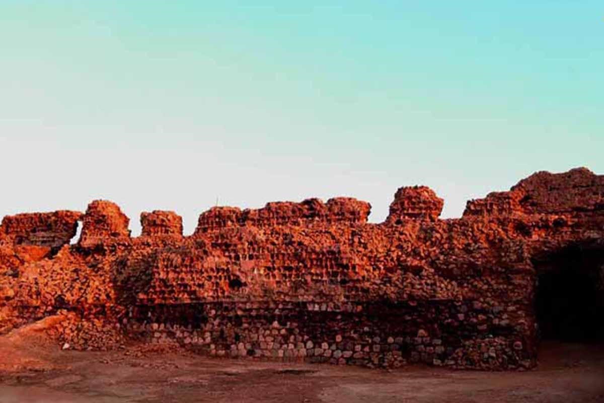 غارها و درههای کیش