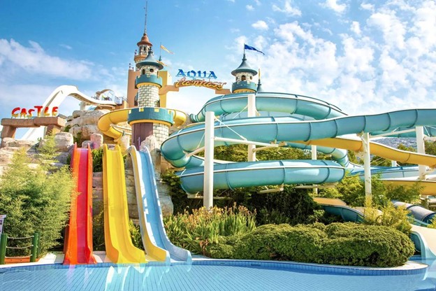 بازدید از آکوا پارک‌های کوش آداسی