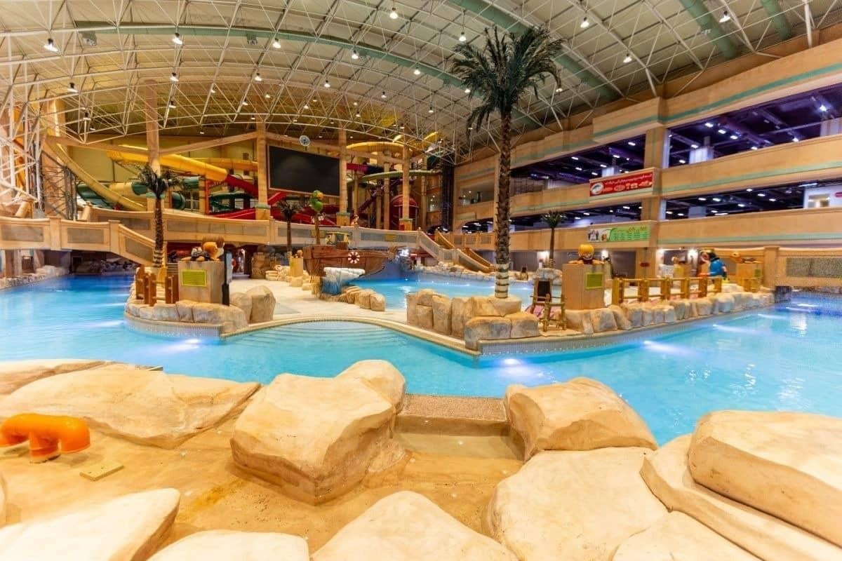 پارک آبی ایرانیان مشهد