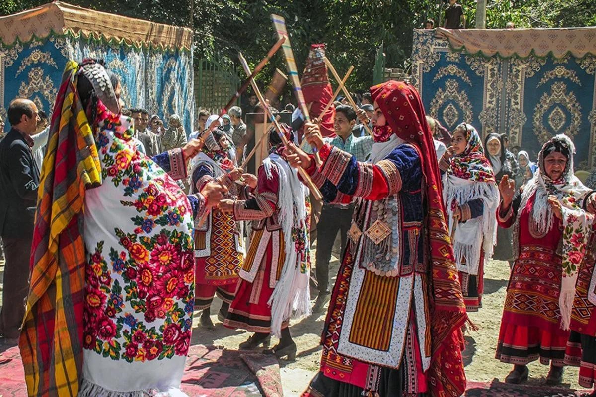 پوشش سنتی زنان در مشهد 