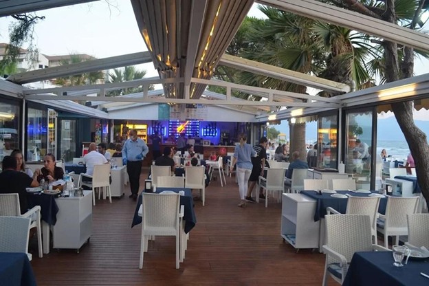 رستوران مزگیت