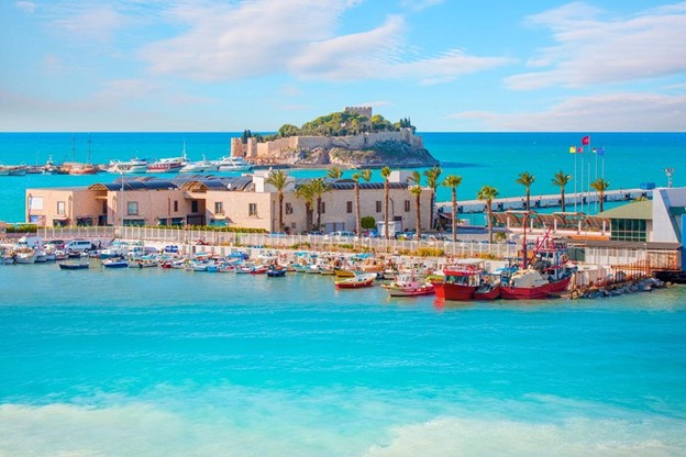 بهترین زمان سفر از لحاظ آب و هوا کوش آداسی