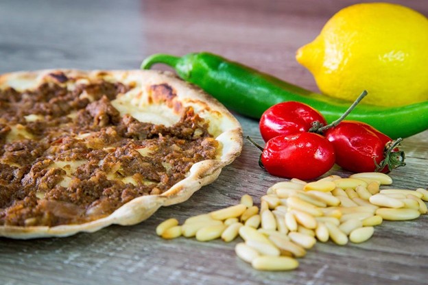 لاهماجون (Lahmacun)