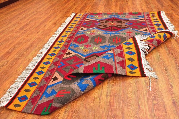 قالیچه و گلیم