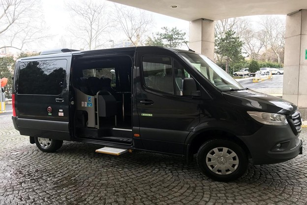  رسیدن به مرکز شهر از فرودگاه آنتالیا