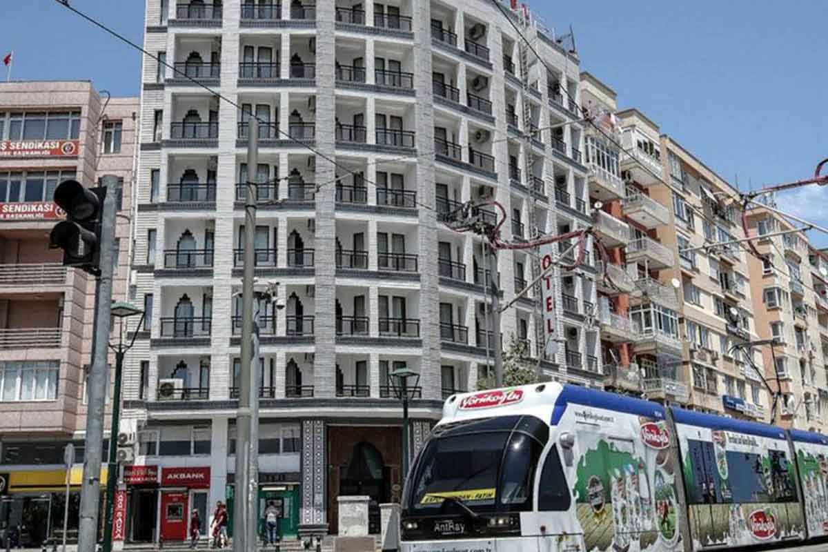 هتل استارت (Start Hotel)