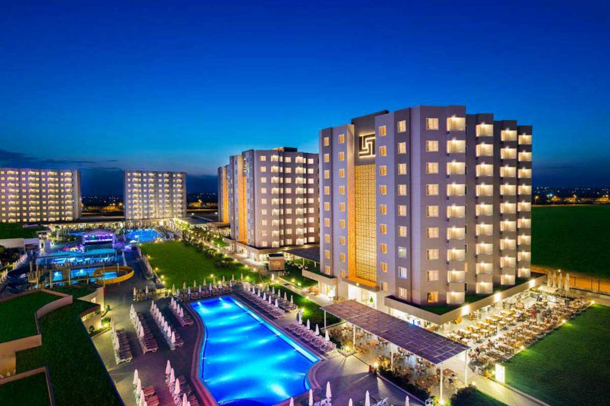 هتل گرند پارک لارا (Grand Park Lara)