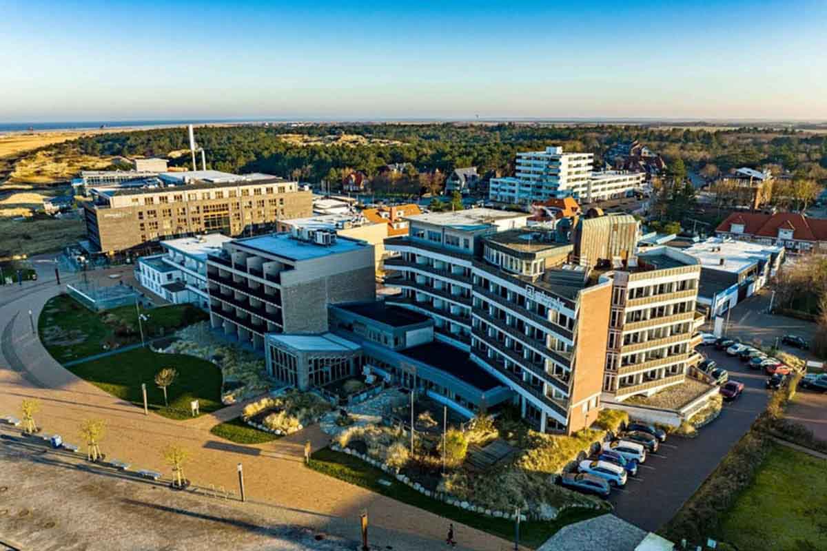 هتل آمباسادور و اسپا (Spa & Ambassador Hotel)