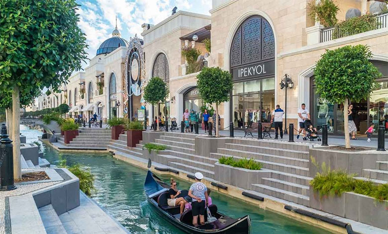 مرکز خرید لند آف لجندز کجاست؟