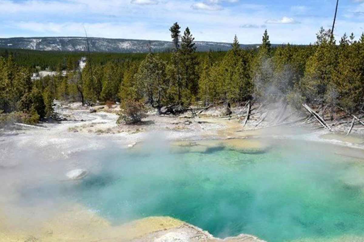 8. مجتمع آب گرم سرعین و چشمههای ساران