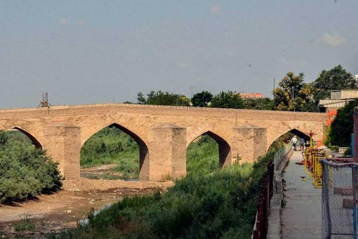 13 . پل باستانی سامیان