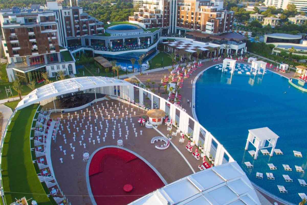 سلکتوم لاکچری ریزورت ( Selectum Luxury Resort)