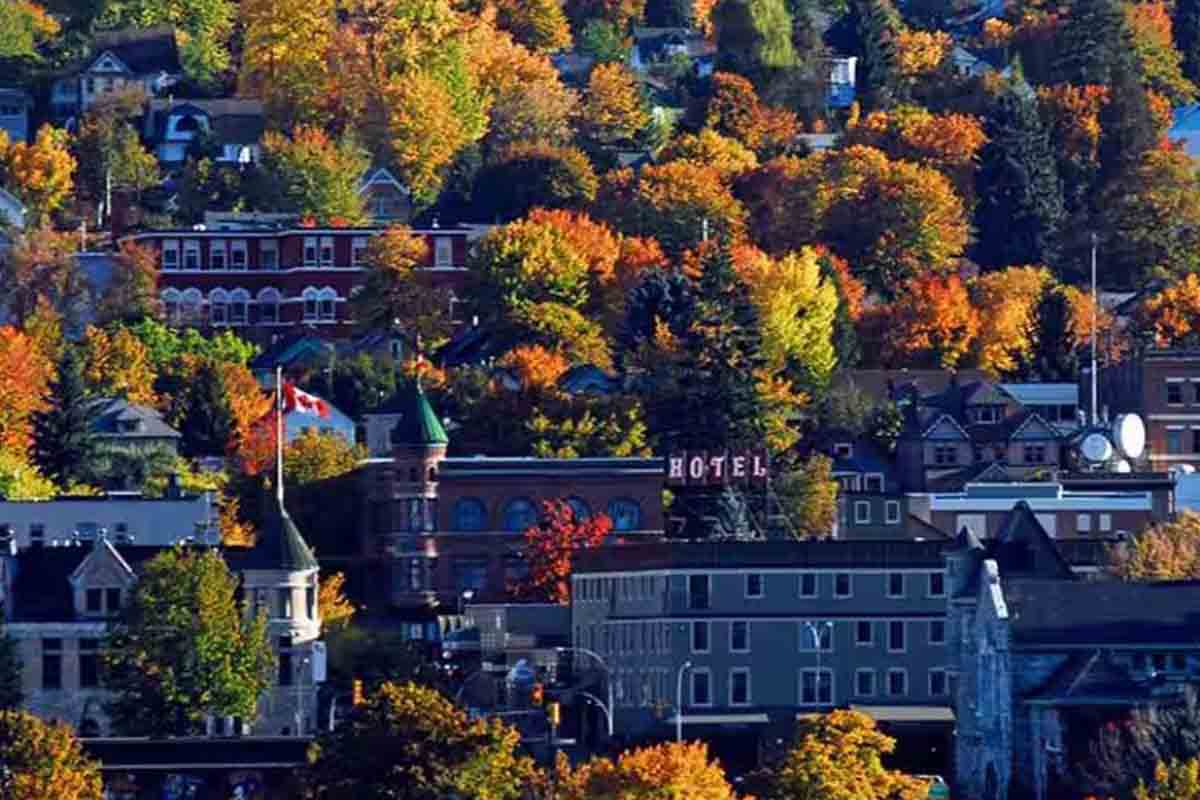 کانادا (کبک و انتاریو)