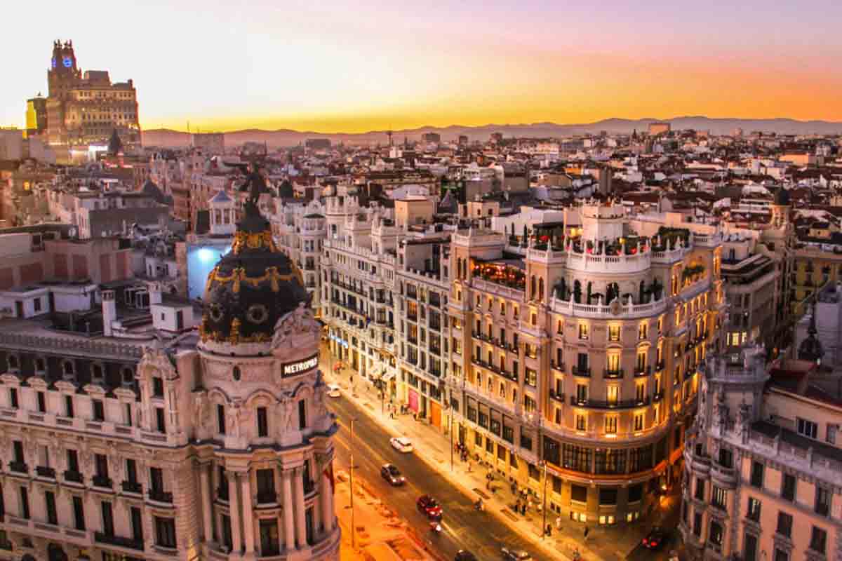 اسپانیا؛ سرزمین آفتاب، تاریخ و فلامنکو