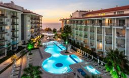 Ramada Hotel & Suites by Wyndham Kusadasi