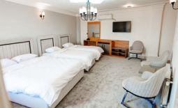 هتل کوثر فومن