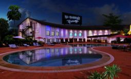 La Calypso Beach Resort Hotel